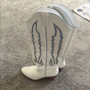 ARULA White Western Knee-High Boots with Gray Stitching